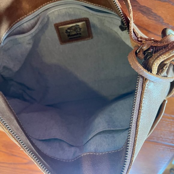 ROOTS Large Tribal Leather Crossbody Bag - Picture 3 of 3